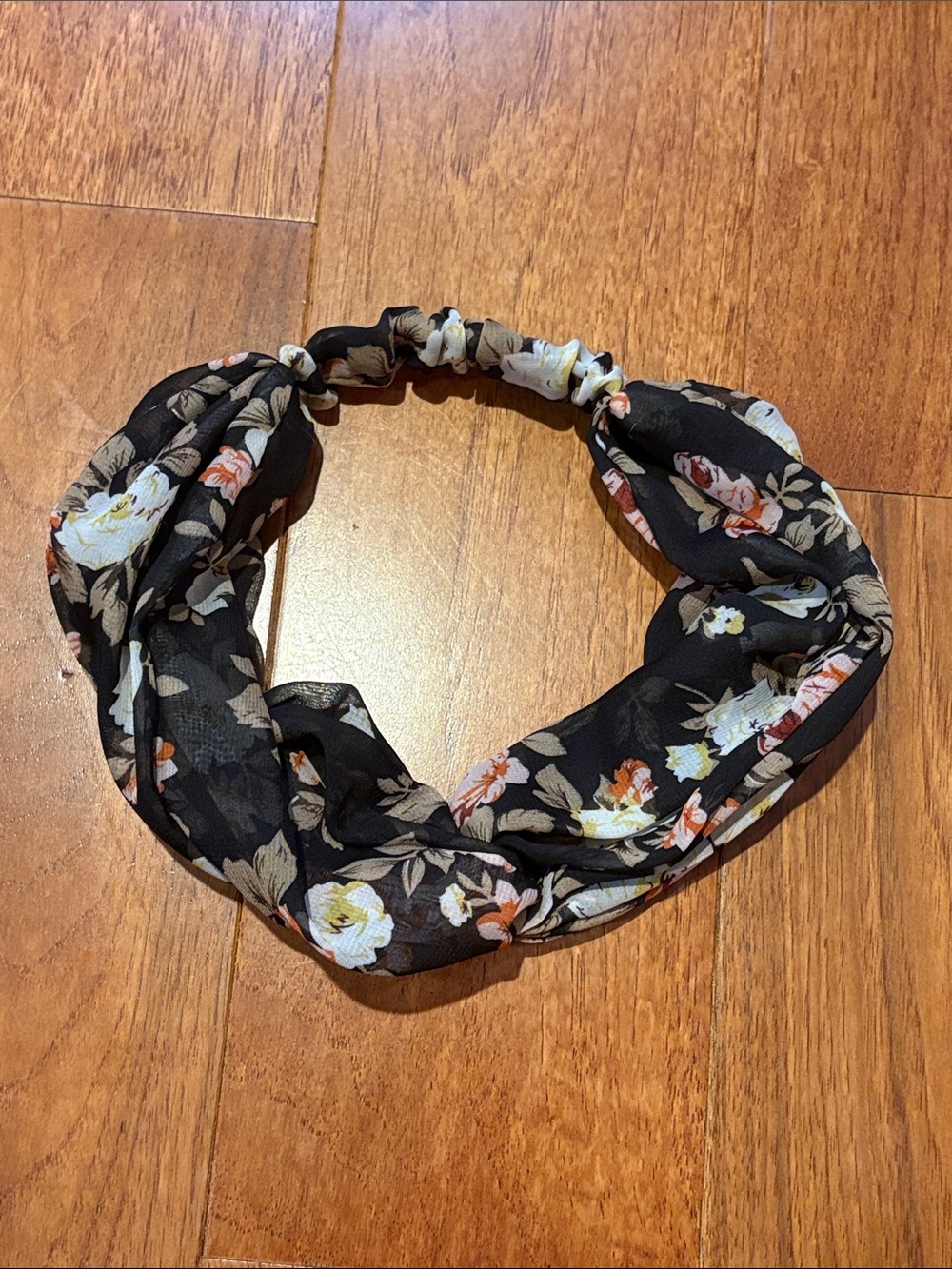 Floral Black Twist Headband - Unbranded